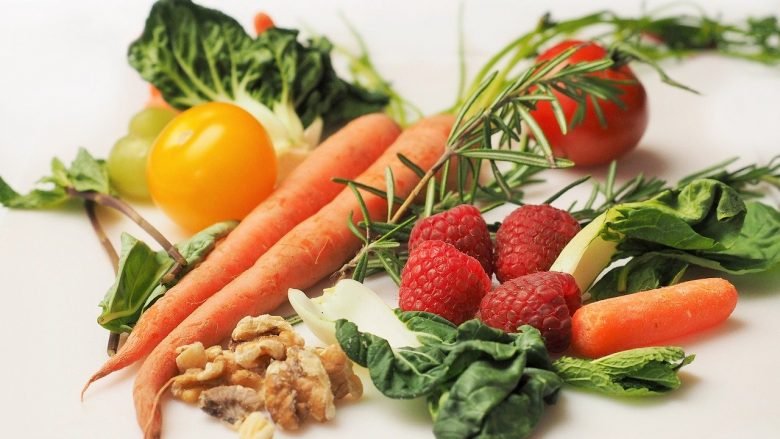 Vitaminas y los minerales imprescindibles en tu dieta cada vez hay más personas sobrealimentadas y a la vez malnutridas