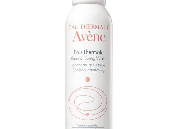 AVENE AGUA TERMAL: El agua termal es perfecta para hidratar, calmar y refrescar la piel. Extraída directamente del Manantial, el Agua termal de Avène conserva intactas todas sus propiedades calmantes, desensibilizantes y suavizantes.