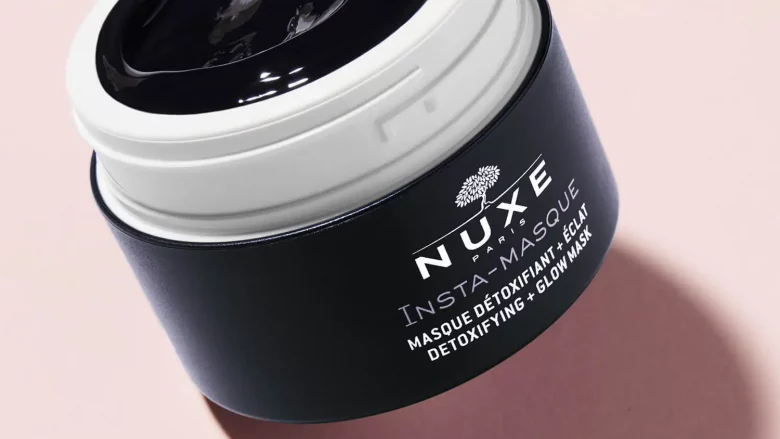 NUXE Mascarilla Detoxificante + Luminosidad Insta-Masque 50 ml. Mascarilla facial con carbón activo - detoxifica y devuelve la luminosidad Todos los tipos de piel, incluso las sensibles. 96,2 % de ingredientes de origen natural