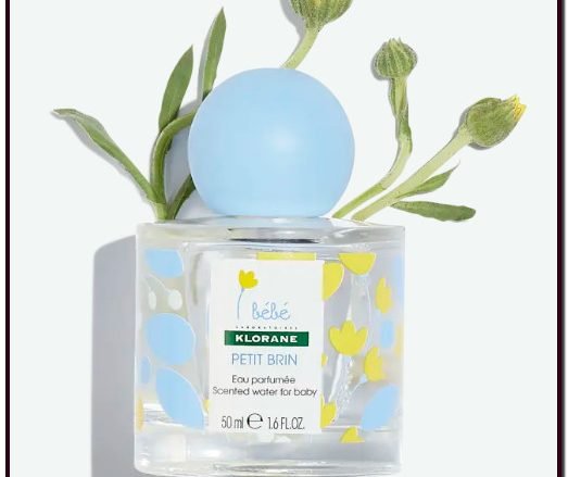 KLORANE Agua perfumada Petit Brin. Refresca - Relajarse - Perfumado. Este perfume natural llena de ternura el momento del cambio de pañal y despierta los sentidos desde el nacimiento. Excelente tolerancia en bebés. Apto desde el nacimiento. Perfuma, relaja, con una fórmula natural.
