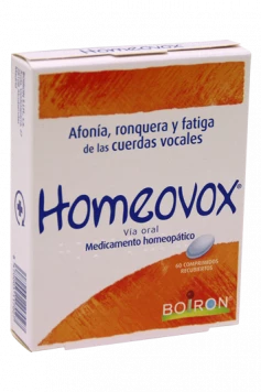 BOIRON HOMEOVOX es un medicamento homeopático utilizado tradicionalmente en caso de afonía, ronquera y fatiga de las cuerdas vocales.