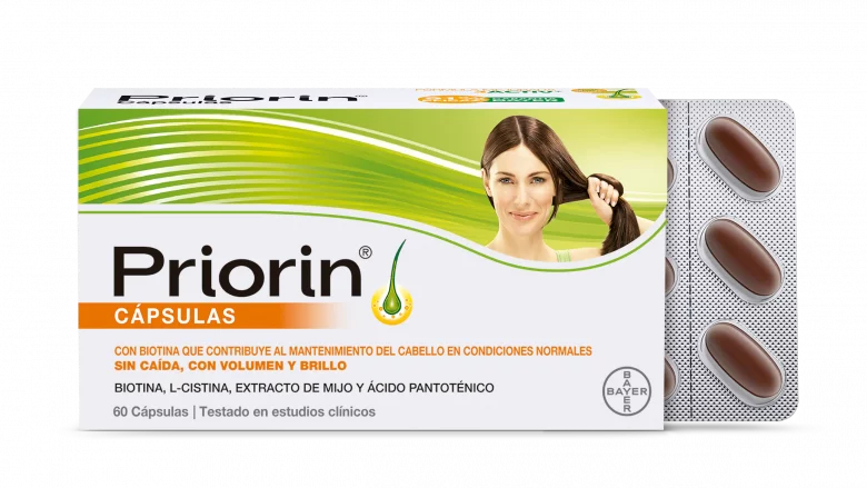 Priorin® Cápsulas de BAYER. Tratamiento para la caída y salud del cabello gracias a su exclusiva fórmula con Biotina, que contribuye al mantenimiento del cabello en condiciones normales.