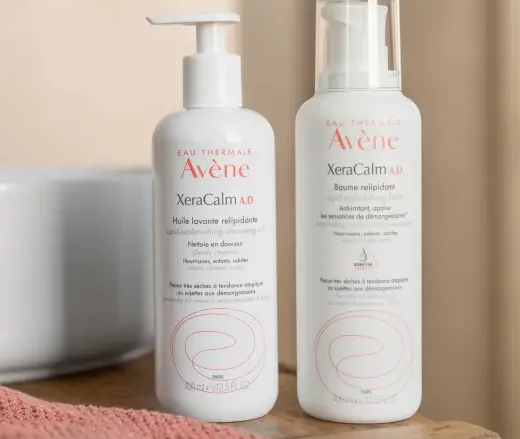 AVÈNE PIEL MUY SECA CON TENDENCIA AL PICOR XeraCalm A.D. Aceite y bálsamo limpiador relipidizante. La solución de alta eficacia para calmar la piel del bebé. Fórmulas a medida diseñadas para pieles frágiles y con picor.