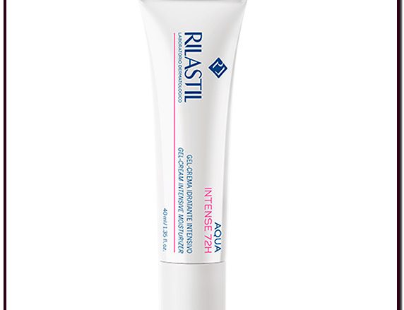 RILASTIL AQUA INTENSE 72H CREMA Gel-crema que garantiza una hidratación intensiva con ácido hialurónico y ceramidas para cada piel, para cada etapa. 40 ml.  ADECUADO PARA TODO TIPO DE PIELES, INCLUSO LAS MÁS SENSIBLES. TEXTURA GEL-CREMA CON ÁCIDO HIALURÓNICO DE ALTO Y BAJO PESO MOLECULAR, HYDRABOOST Y CERAMIDAS
