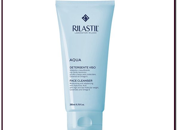 RILASTIL AQUA Limpiador facial hidratante y reequilibrante que elimina con suavidad las impurezas de la piel. 200 ml. ADECUADO PARA TODO TIPO DE PIELES. HIDRATANTE Y REEQUILIBRANTE CON ÁCIDO HIALURÓNICO DE ALTO Y BAJO PESO MOLECULAR, CERAMIDAS Y OMEGA 6.