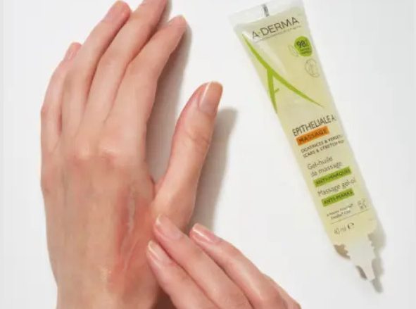 A-DERMA EPITHELIALE A.H MASAJEGel-aceite de masaje anti-marcas.
