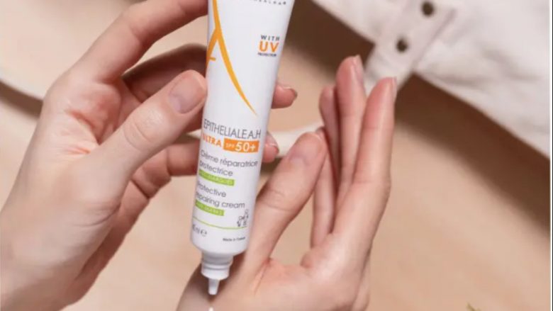 A-DERMA EPITHELIALE A.H ULTRA SPF50+Crema reparadora y protectora anti-marcas