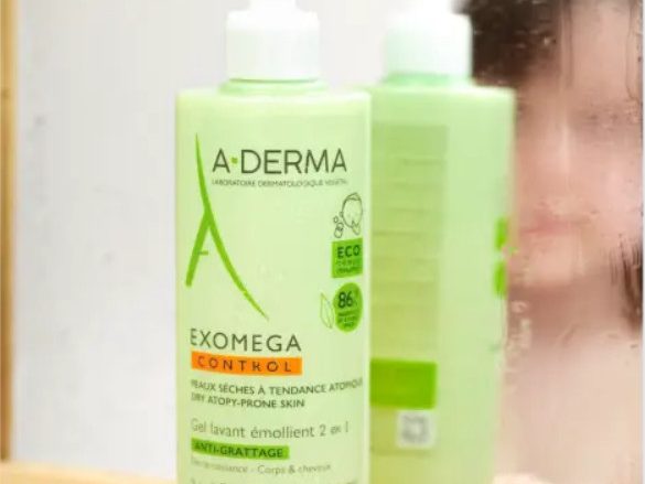A-DERMA EXOMEGA CONTROLGel limpiador emoliente 2 en 1 anti-irritación