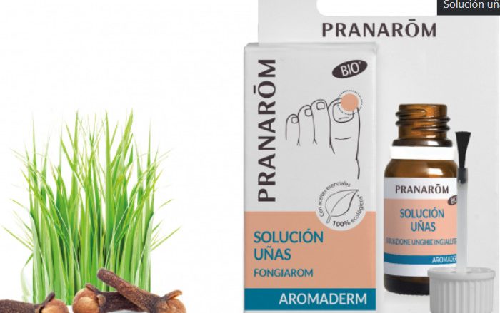 Laboratorio Pranarôm aromaterapia científica Solución uñas - 10 ml Fongiarom - Práctico gracias a su pincel aplicador