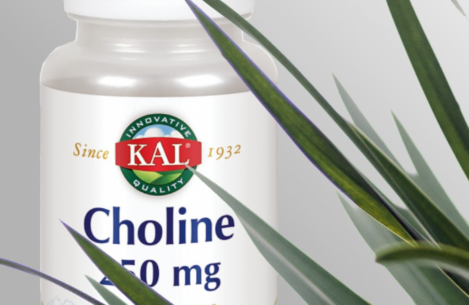 Comprar COLINA SOLARAY | CHOLINE SOLARAY en Gran Farmacia Andorra. La colina es un nutriente esencial, similar a una vitamina, presente en muchos alimentos, involucrado en muchos procesos fisiológicos, desde un correcto metabolismo, el transporte de grasas, reacciones de metilación y síntesis de neurotransmisores.⁣ ⁣ El cerebro y el sistema nervioso la necesitan para regular la memoria y el estado de ánimo; es necesaria para el control muscular, entre otras funciones.⁣ ⁣ También se necesita colina para formar las membranas celulares. Además, es esencial para prevenir la enfermedad del hígado graso.⁣ ⁣ Alimentos que proporcionan colina: carne, yema del huevo, pollo, lácteos, patatas y crucíferas, nueces, semillas y granos enteros.⁣