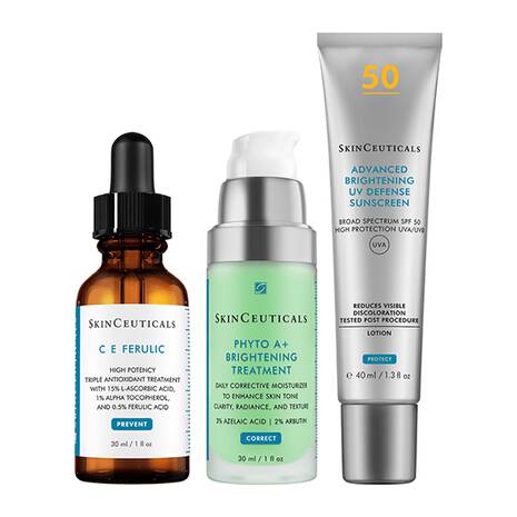 Comprar SKINCEUTICALS protocolo de cuidado para LASER en Gran Farmacia Andorra. Tanto en casa como en el exterior, la piel sufre agresiones externas como el viento, la contaminación, los rayos UV… que se ven agravados por nuestros hábitos y estilo de vida: el estrés o la fatiga, el tabaquismo, el consumo de medicamentos…​ Estos factores alteran la piel de nuestro rostro, favoreciendo la aparición de signos de la edad como arrugas y líneas de expresión, por lo que la importancia a la hora de prevenir y corregir su impacto es clave para conseguir una piel con un aspecto visiblemente más joven.​ ​EL CONSEJO DEL EXPERTO​​ La rutina antiedad y protección hidratante combina el 15 % de Vitamina C pura de C E Ferulic, con la emulsión correctora hidratante de Phyto A+ Brightening Treatment y con la fotoprotección facial de amplio espectro de Ultra Facial UV Defense SPF 50.​ ​LOS PRODUCTOS​​ C E FERULIC: Este sérum ayuda a neutralizar los radicales libres inducidos por los rayos UVA/UVB, la radiación infrarroja (IRA) y la contaminación por ozono (O3), que pueden provocar signos visibles del envejecimiento prematuro de la piel. Además de sus propiedades antioxidantes, C E Ferulic mejora los signos de envejecimiento, la apariencia de líneas de expresión y arrugas, y la pérdida de firmeza, al tiempo que aporta luminosidad a la piel. | Minimiza las arrugas (-36 %)​ | Reafirma la piel (+37 %)​​ | Luminosidad (+44 %)​​ ​PHYTO A+ BRIGHTENING TREATMENT:​​ Emulsión correctora hidratante que renueva y calma para una piel más luminosa, suave y con tono uniforme. Esta hidratante de uso diario ayuda a reducir visiblemente el exceso de sebo y rojeces, mejorando la textura de la piel y minimizando el tamaño de los poros para una piel más luminosa y con tono uniforme. ​ADVANCED BRIGHTENING UV DEFENSE: Con una fórmula ultraligera y libre de residuos, Advanced Brightening UV Defense Sunscreen SPF 50 combina protección UV de amplio espectro con una potente mezcla de ingredientes correctores de la hiperpigmentación para una piel más brillante y uniforme. TIPO DE PIEL: Seca, Normal, Grasa, Mixta. PROBLEMÁTICA DE LA PIEL: Rojeces. El 1 % de ácido tranexámico y el 2 % de nicinamida ayuda a reducir la hiperpigmentación existente, mientras que los filtros UV de amplio espectro ayudan a proteger contra la radiación solar. Formulado con mica, este protector solar diario ilumina instantáneamente el tono de la piel. Protección de amplio espectro contra los rayos UVA / UVB Ayuda a prevenir la hiperpigmentación inducida por el sol y el envejecimiento prematuro. Ayuda a reducir la hiperpigmentación existente. Gran Farmacia Andorra.