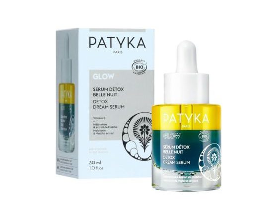 Comprar Patyka Glow Sérum Detox Belle Nuit en Gran Farmacia Andorra es un sérum nocturno revitalizante que ayuda a desintoxicar la piel, aportar luminosidad y combatir los signos de fatiga mientras duermes. Su fórmula con activos antioxidantes y renovadores favorece un efecto glow natural al despertar.