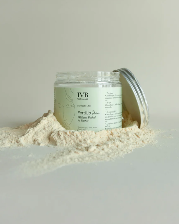Comprar FertiUp de IVB Wellness Lab en Gran Farmacia Andorra. Qué es y qué beneficios tiene FertiUp. Complemento avanzado y especializado que aporta micronutrientes como el zinc, que contribuye a la fertilidad y reproducción normales. Su fórmula incluye una combinación de antioxidantes como las vitaminas C, E y el selenio, que contribuyen a la protección de las células frente al daño oxidativo. Gracias a la presencia de vitaminas del grupo B y el yodo, FertiUp apoya el metabolismo energético normal. Diseñado para mujeres que buscan un apoyo nutricional avanzado, incluyendo folatos que contribuyen al crecimiento de los tejidos maternos durante el embarazo.