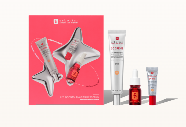 ERBORIAN KOREAN SKIN THERAPY Célébrez votre peau avec notre trio d’incontournables pour révéler tout le potentiel de votre peau. Achetez GRAN FARMÀCIA ANDORRA. Révélez toute la force de votre peau avec ce trio de produits best-seller. Le jour, nos iconiques CC CREME et CC EYE, unifient et illuminent votre teint et contour des yeux en un seul geste pour un fini naturel lumineux, tout en prenant soin de votre peau au quotidien. Le soir, l’huile SKIN THERAPY, concentrée en soin agit pendant votre sommeil pour améliorer la qualité de votre peau et vous redonner confiance en votre peau nue dès le réveil. Ce coffret est composé de : -CC CREME 40 mL: L’iconique soin coréen teinté à la couvrance légère qui fusionne avec votre peau pour un teint unifié, naturel et éclatant. Sa formule enrichie en Centella Asiatica apporte à votre peau une sensation de confort qui dure. -SKIN THERAPY HUILE-SERUM 10 mL : 17 extraits de plantes associés à des ingrédients experts dans un soin multi-perfecteur pour vous redonner confiance en votre peau nue dès la première nuit. - CC EYE 3mL: Véritable perfecteur du regard, CC EYE redonne de l’éclat tout en prenant soin de votre contour des yeux.Son action correctrice estompe naturellement l’apparence des cernes et poches.