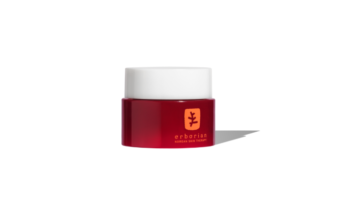 ERBORIAN KORENA SKIN THERAPY La Routine de Nuit Coréenne. Achat Gran Farmàcia Andorra. La routine de nuit coréenne pour un boost de confiance en soi dès la 1 ère nuit Découvrez notre duo multi-perfecteur SKIN THERAPY et SKIN THERAPY EYE qui concentre toute la puissance du soin Erborian pour agir sur la qualité de votre peau et le contour des yeux pendant votre sommeil. Ce coffret est composé de : - SKIN THERAPY 10mL : sa formule associe 17 extraits de plantes à des ingrédients experts pour visiblement réduire les signes de fatigue et révéler un teint frais et lumineux auréveil. - SKIN THERAPY EYE 5mL : sa formule hautement concentrée en actifs associée à 9 superingrédients qui agissent en synergie pour cibler 7 préoccupations du contour de l’œil.