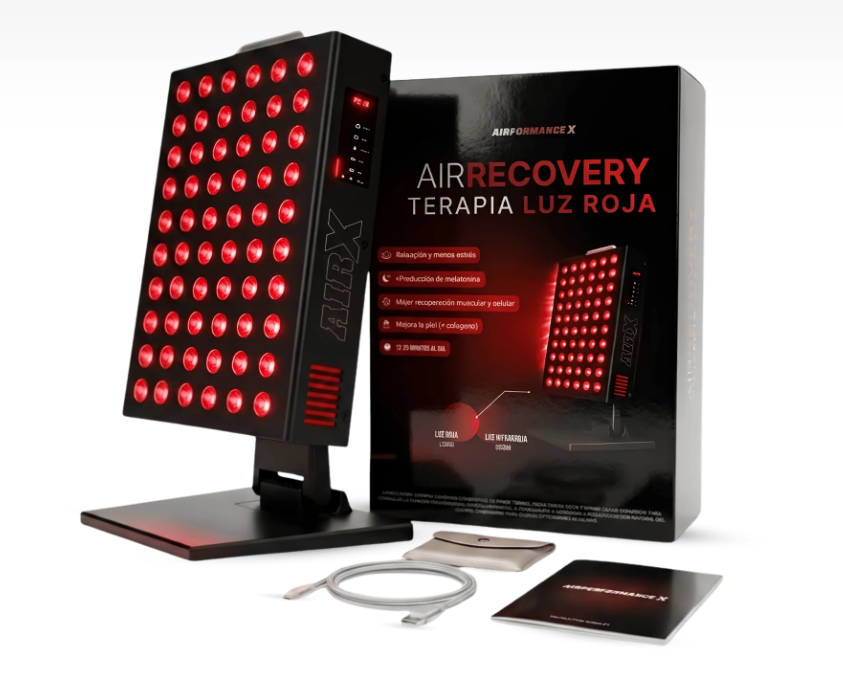 La terapia de luz roja del AirRecovery® Comprar Panel Terapia De Luz Roja e Infrarroja en Gran Farmacia Andorra funciona mediante un proceso llamado fotobiomodulación (PBM).  La terapia de luz roja del AirRecovery® Panel Terapia De Luz Roja e Infrarroja funciona mediante un proceso llamado fotobiomodulación (PBM). fotobiomodulación (PBM o LLLT, por sus siglas en inglés) es una terapia no invasiva que utiliza luz roja o infrarroja cercana de baja potencia (con láseres de baja intensidad o luces LED) para estimular, sanar y regenerar los tejidos del cuerpo sin causar quemaduras ni calor.  Cómo funciona el mecanismo Absorción celular: Los fotones de la luz roja e infrarroja cercana penetran en la piel y son absorbidos por las mitocondrias (las "centrales de energía" de las células). Estimulación del ATP: Este estímulo activa la enzima citocromo c oxidasa y aumenta la producción de trifosfato de adenosina (ATP), lo que acelera la energía celular y la regeneración de los tejidos. Liberación de óxido nítrico: Ayuda a liberar el óxido nítrico acumulado, mejorando la oxigenación y la circulación sanguínea.  Reducción de la inflamación: Disminuye el estrés oxidativo y la inflamación en músculos y articulaciones tras el esfuerzo físico.  Especificaciones técnicas del dispositivo (AirRecovery®) Longitudes de onda: Combina 6 bandas de luz roja e infrarroja cercana (630, 660, 670, 810, 830 y 850 nm) mediante 60 LEDs de doble chip. Irradiancia: Más de 130 mW/cm² a una distancia de 15 cm. Tecnología segura: Libre de parpadeos (flicker-free) y con emisiones electromagnéticas (EMF) de 0.0 µT. Modo de empleo recomendado: Se utiliza entre 10 y 20 minutos al día a una distancia aproximada de 15 cm de la zona a tratar. [1]