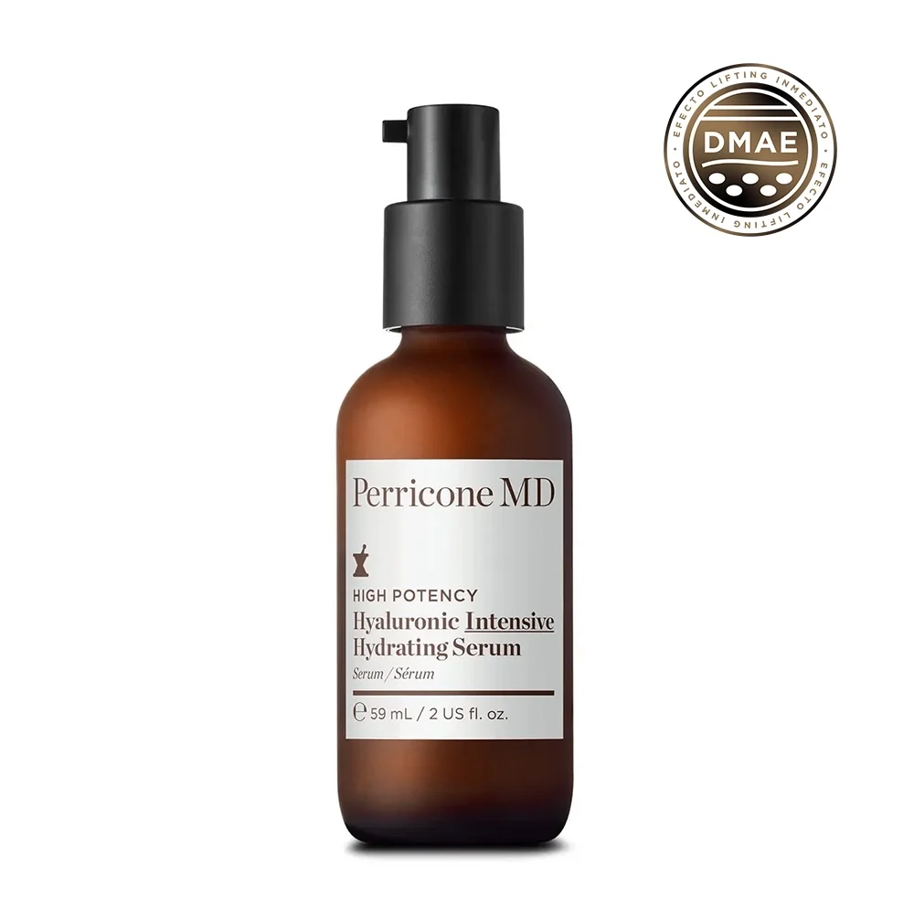 Comprar Perricone MD High Potency Hyaluronic Intensive Hydrating Serum en Gran Farmacia Andorra.

El High Potency Hyaluronic Intensive Hydrating Serum mejora la textura gracias a su complejo de 4 formas y 2 bloques naturales de ácido hialurónico, que hidrata profundamente para suavizar y rellenar la piel. Además, el DMAE ayuda a reafirmar visiblemente y la niacinamida refina la tez. Los resultados respaldan su eficacia: el 86% de las usuarias notó una reducción en la apariencia de líneas de expresión y arrugas, logrando una piel más uniforme y flexible.

Este sérum destaca por tres ingredientes clave: nuestro complejo de 4 formas y 2 bloques naturales de ácido hialurónico para una hidratación profunda, DMAE para reafirmar visiblemente la piel y niacinamida para mejorar el tono y la textura. Es una combinación potente diseñada para rellenar y suavizar tu rostro.

