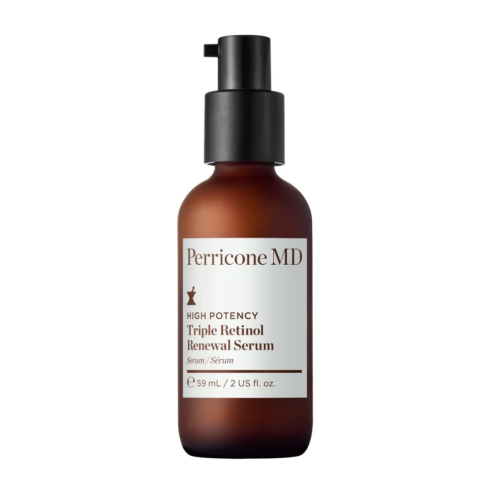 Comprar PERRICONE MD. El High Potency Triple Retinol Renewal Serum en Gran Farmacia Andorra Triple Retinol combina retinol encapsulado, linoleato de retinilo y fito-retinol para acelerar la renovación celular de forma profunda pero suave. Esta tecnología permite mejorar la firmeza y reducir arrugas profundas en pieles maduras, logrando una textura más uniforme en solo 3 días, con un 96 % de usuarias que confirman su suavidad y tolerancia. El High Potency Triple Retinol Renewal Serum combina tres formas de retinol (encapsulado, linoleato de retinilo y fitorretinol) para acelerar la renovación celular, lo que mejora visiblemente la firmeza y reduce arrugas profundas. Además, su fórmula con Coenzima Q10 y betacaroteno refuerza la barrera cutánea y aporta luminosidad, logrando una textura más uniforme y renovada en solo 3 días de uso.